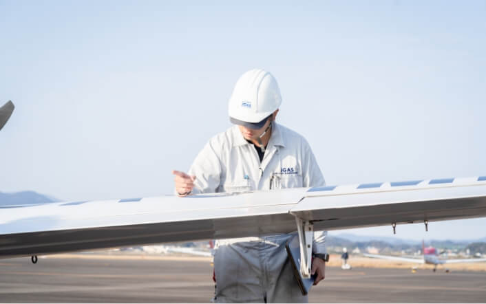 訓練機の飛行前点検