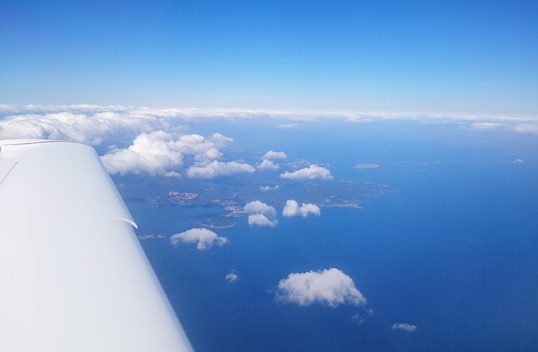 鹿児島空港から空輸